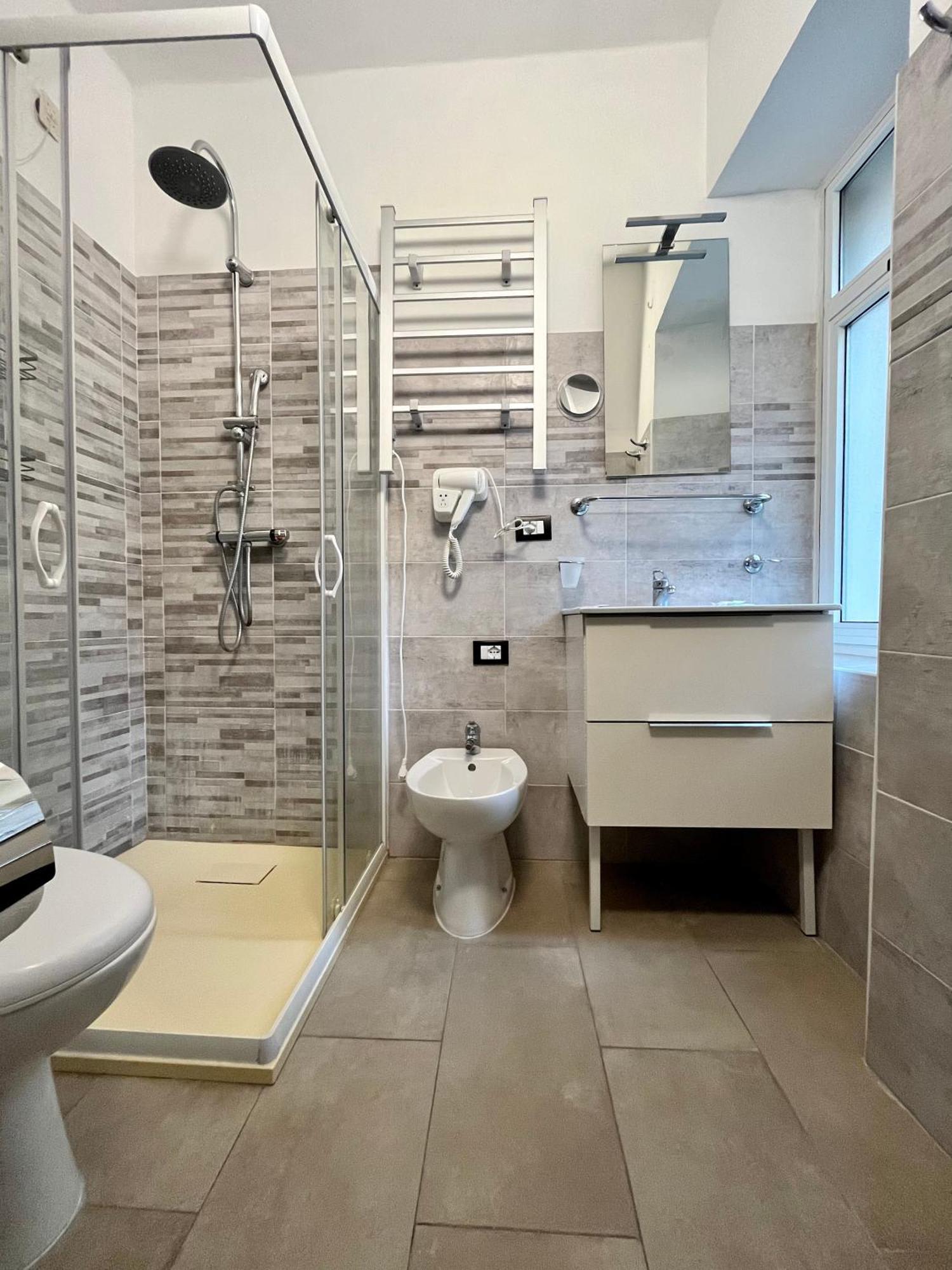 Hotel Alla Fontanella Алассио Номер фото